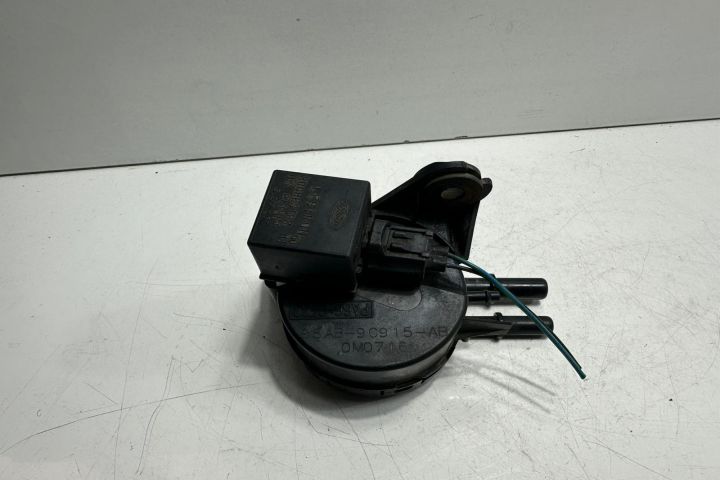 Supapa vacuum  98ab9c915 Ford Focus prima generatie