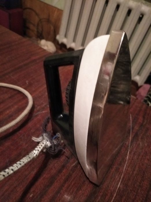 Утюг продам рабочий