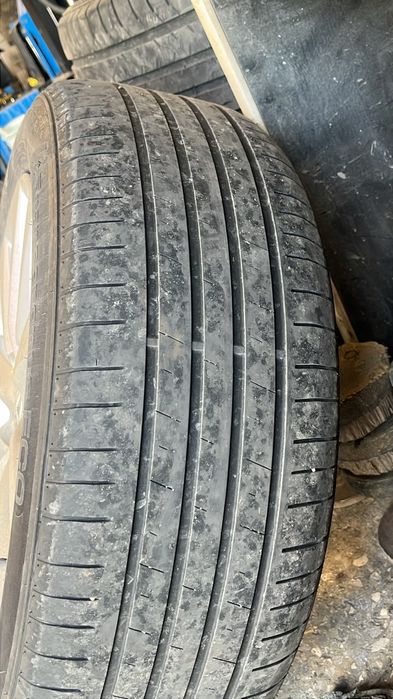 Резина 215/55/R17