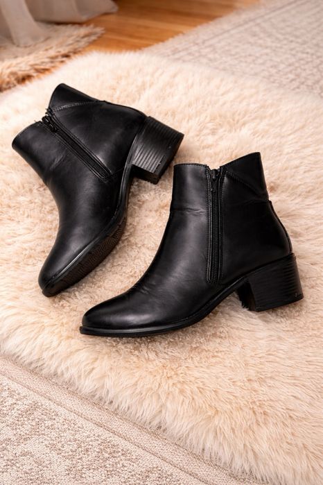 Черни дамски боти естествена кожа