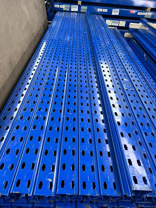 Стелажи за складове и гаражи