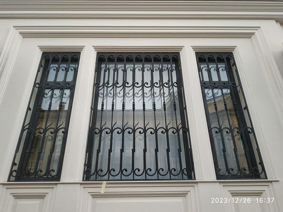 Решетка на окна и на балкон