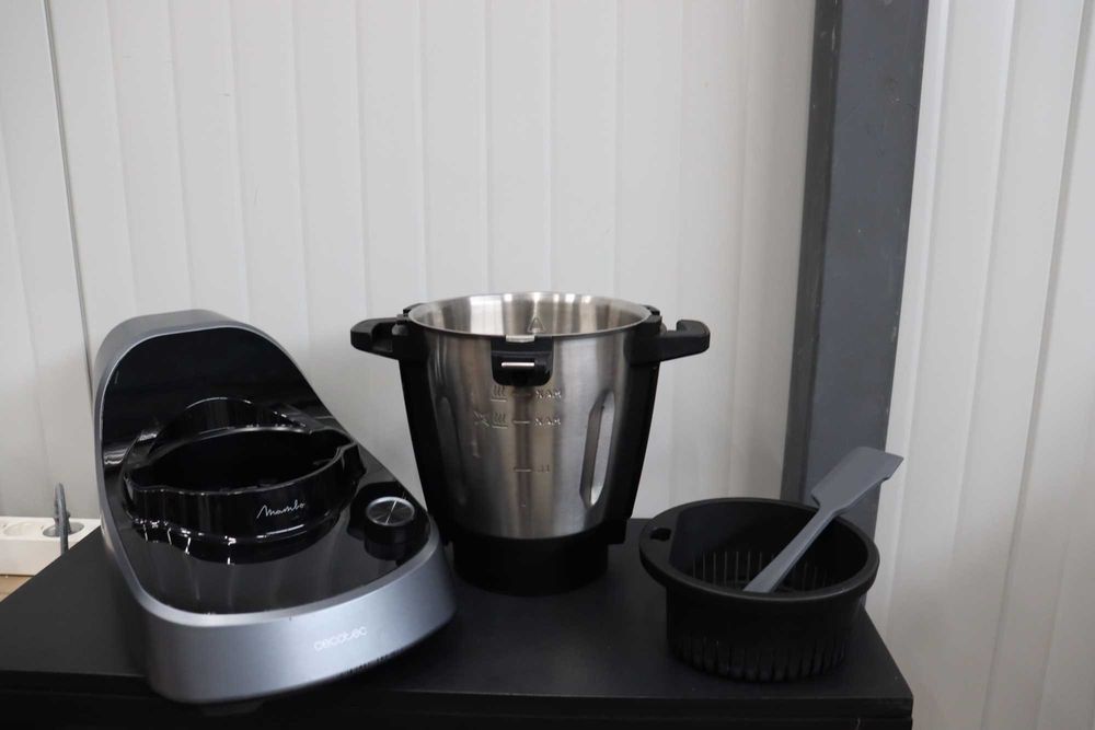 Cecotec MAMBO 11090V многофункционален кухненски робот, 3.3L, 1600W