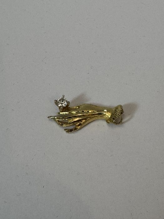 златна дамска висулка с диамант 2.9гр 14к 585