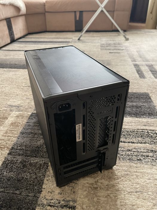 Продам корпус Cooler Master NR200 + БП