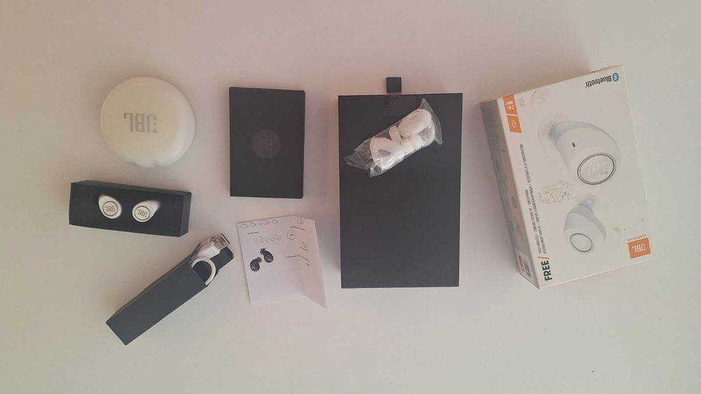 JBL Free безжични слушалки