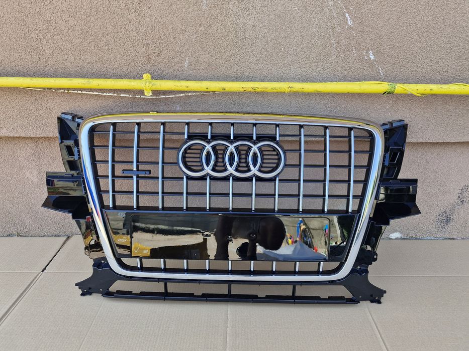 Grila centrala Audi Q5 Noua  2008-2012