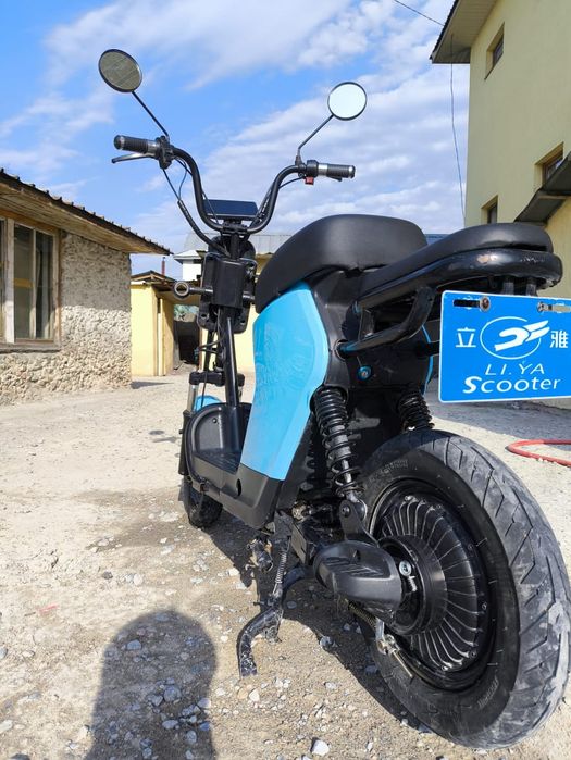 Электро скутер Жоргатаи на ходу