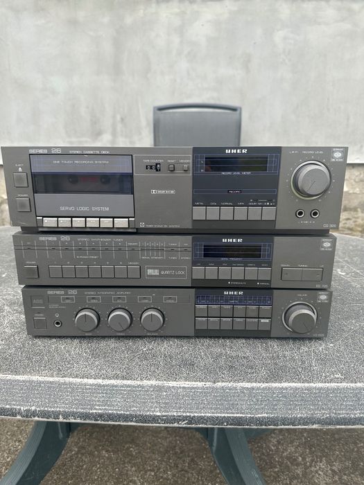 Магнетофон Filips и друга аудиотехника