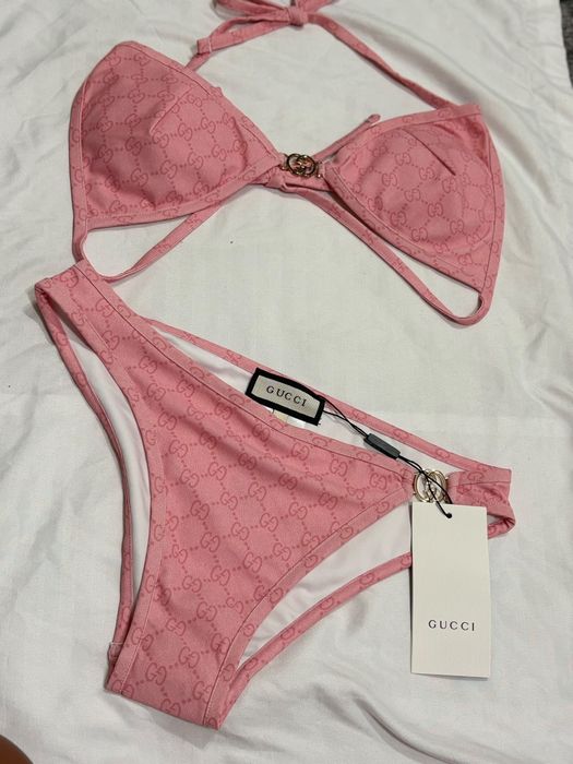 Costume de baie diferite modele noi