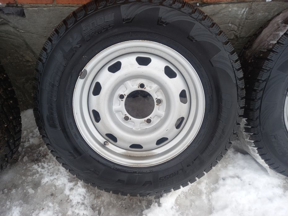 Продам шины с дисками