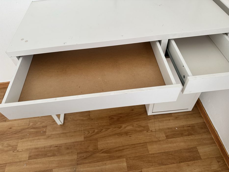 Стол ikea белый