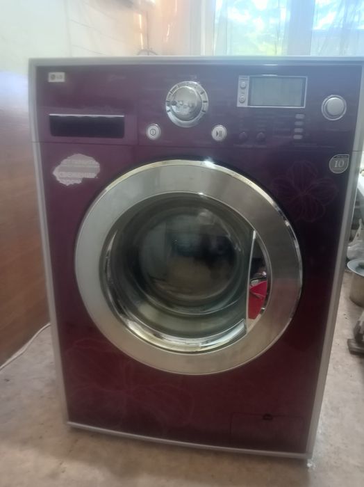 Продам машинку 8кг.
