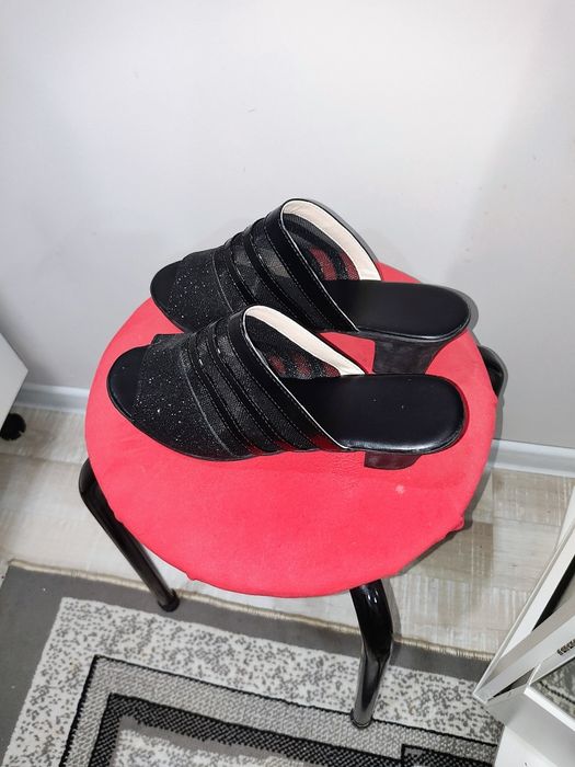 Продам чёрная басаножка 36р новый