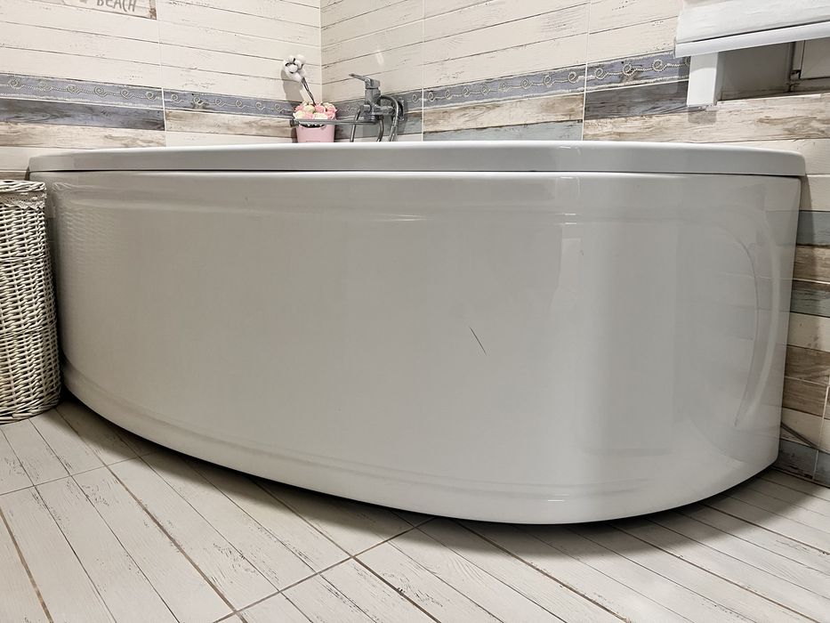 Гидромассажная ванна