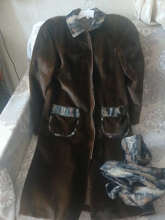 Пальто меховое б/у в хорошем состоянии