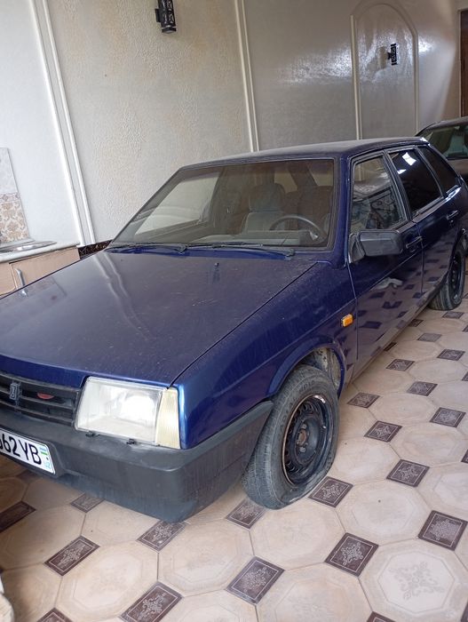 Продаю легковой автомобиль,
