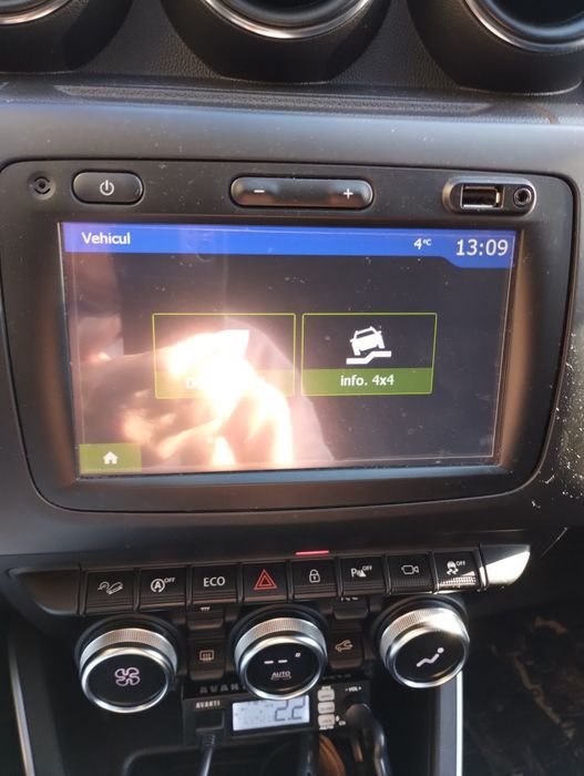 Navigatie  originala Dacia Duster