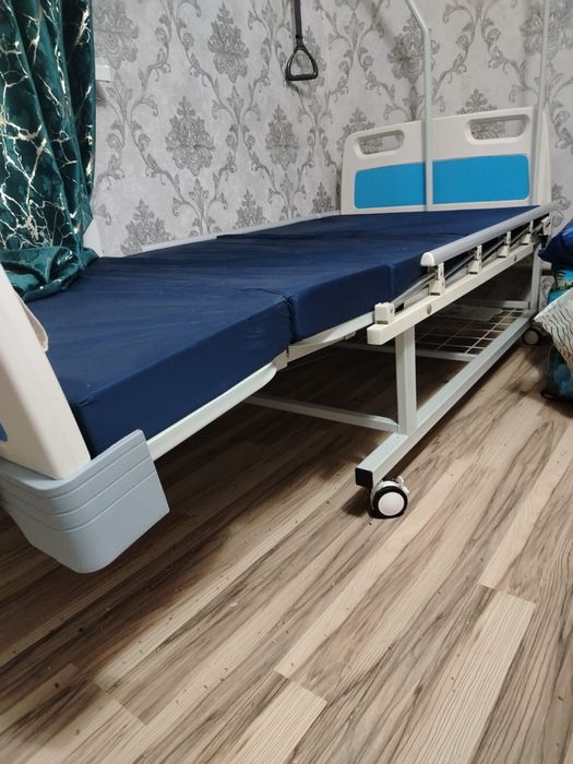 Медицинский кровать