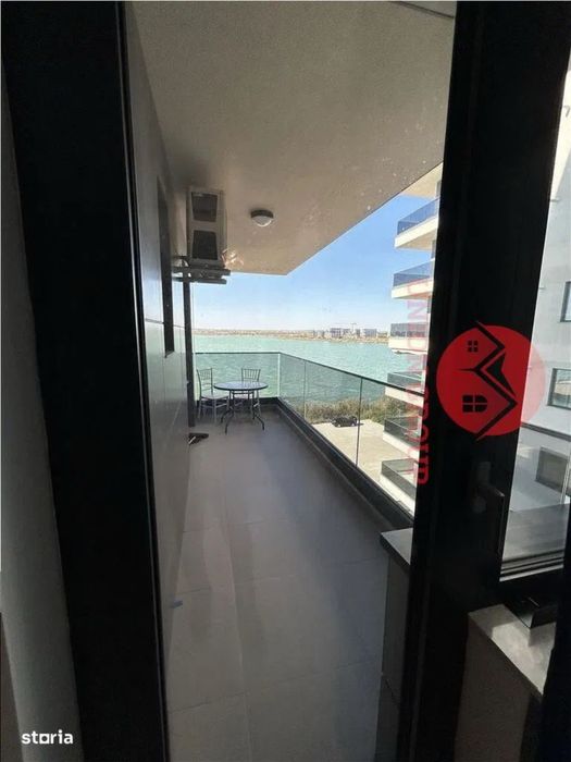 Vand apartament pe malul ghiolului