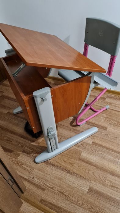 Продаю растущую парту