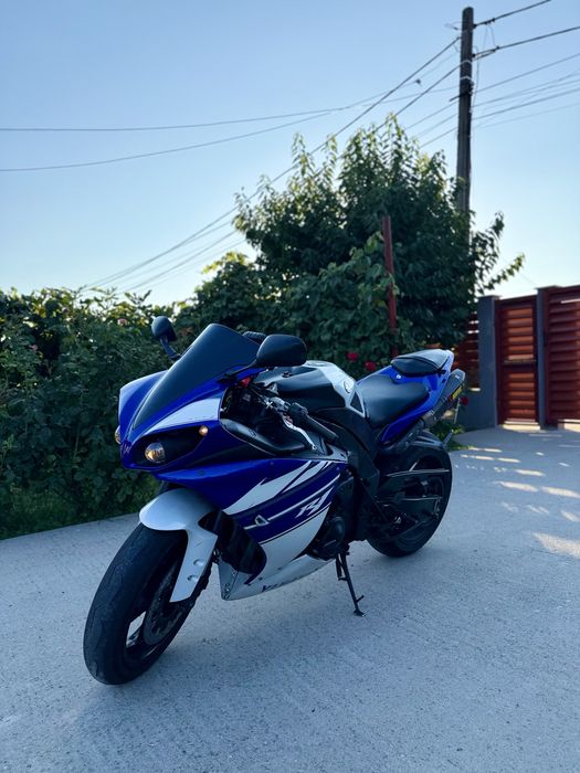 Yamaha r1 rn22 big bang