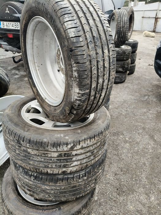 225/55/16 топ състояние 8мм грайфер Continental