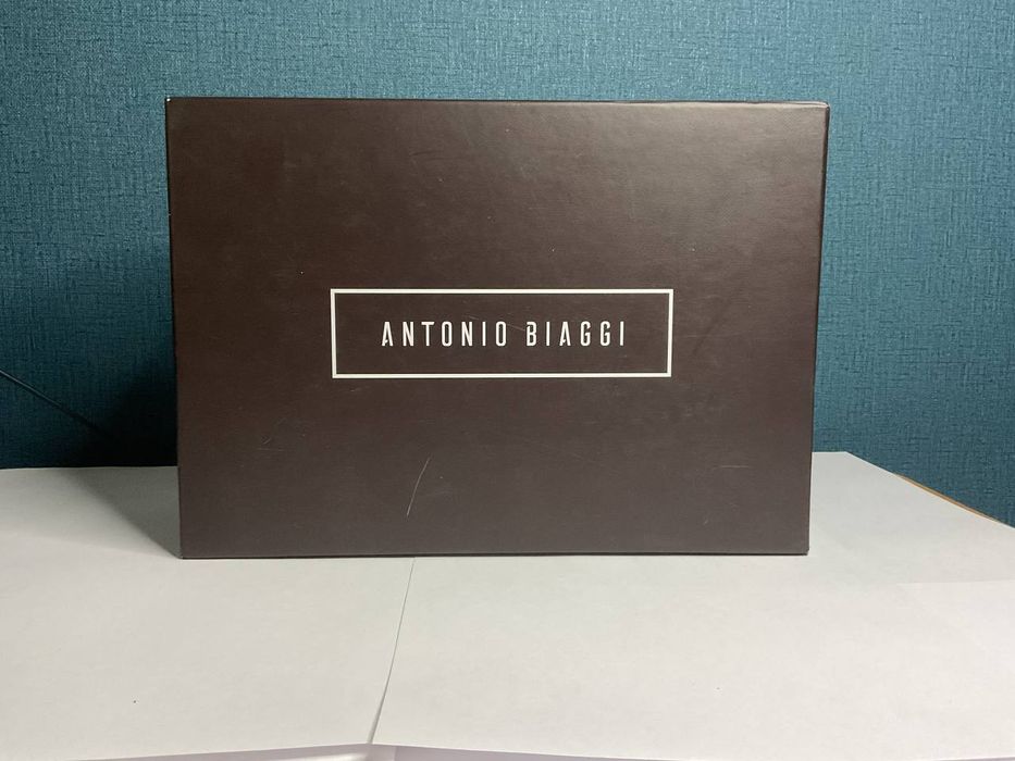 Босоножки на каблуках, Antonio Biaggi