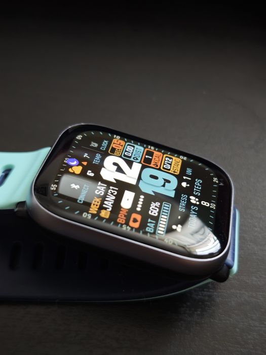 Часовник Amazfit Active