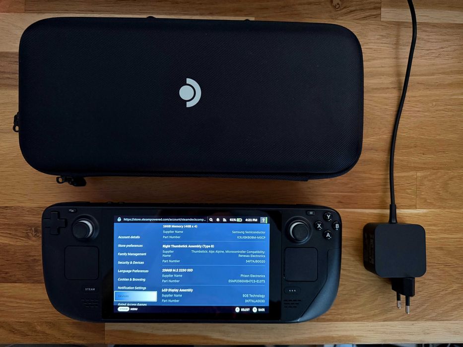 Steam Deck LCD 256GB – stare foarte bună, husă + încărcător original