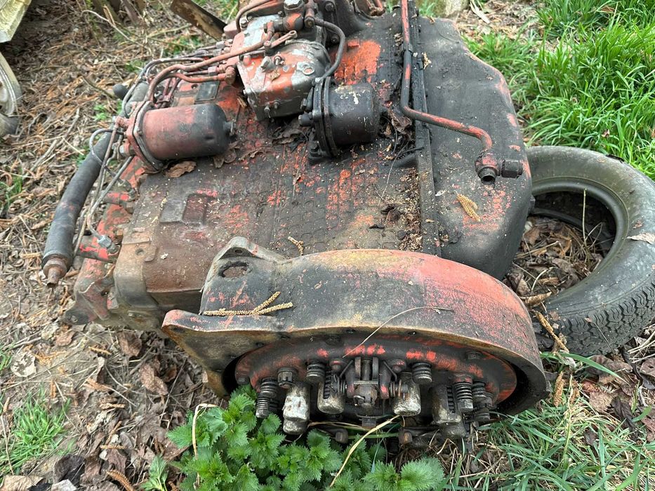 Vând motor BELARUS de 80 cai, funcțional