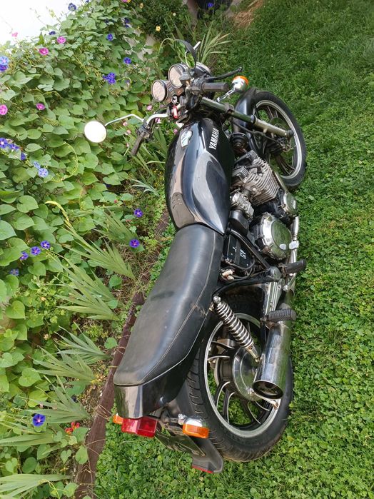 Yamaha xj 650,cafe racer sau de reconditionat.