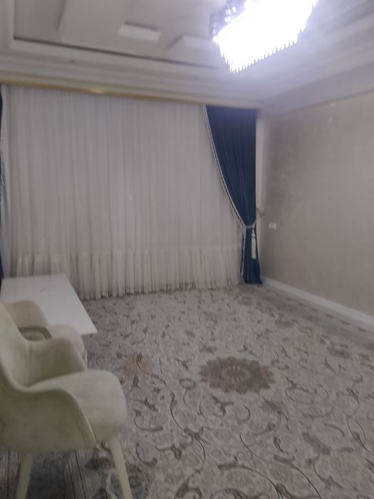 Sergeli 2-bekat yonida 3 xonali 101m2 novostroyka uy  ijaraga beriladi