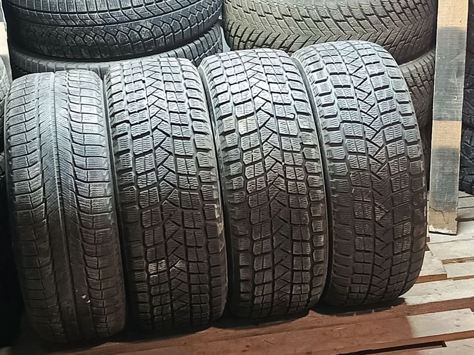 235/55/18 комплект зимних шин