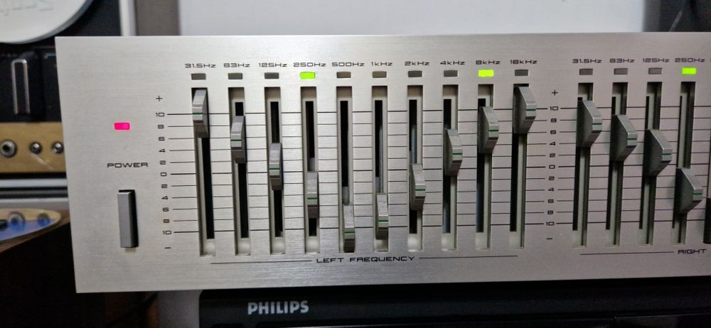 Egalizator grafic Akai EA-G80