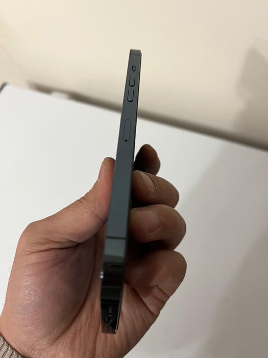 Продам Айфон 12 про макс