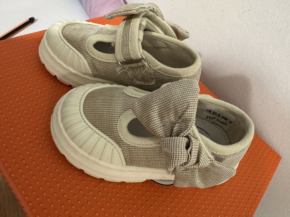 Кроссовки jordans