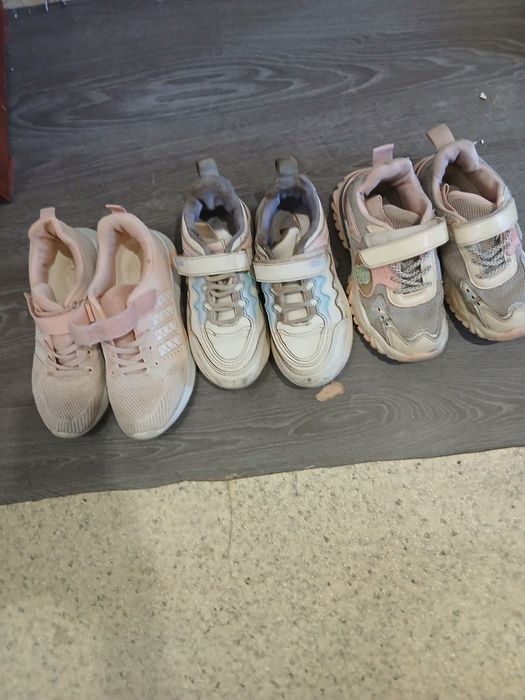 Продам туфли для девочки