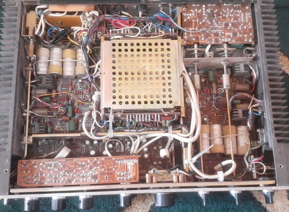 Кумир у 001 sotiladi