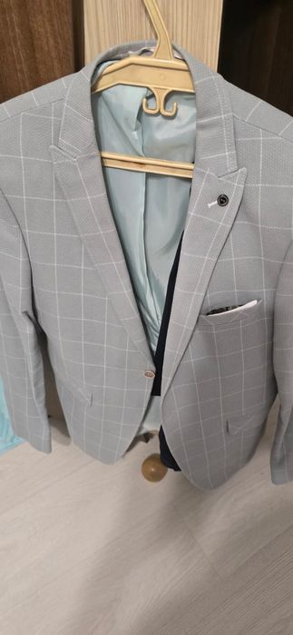 Sacouri ca noi purtate o data la nunta