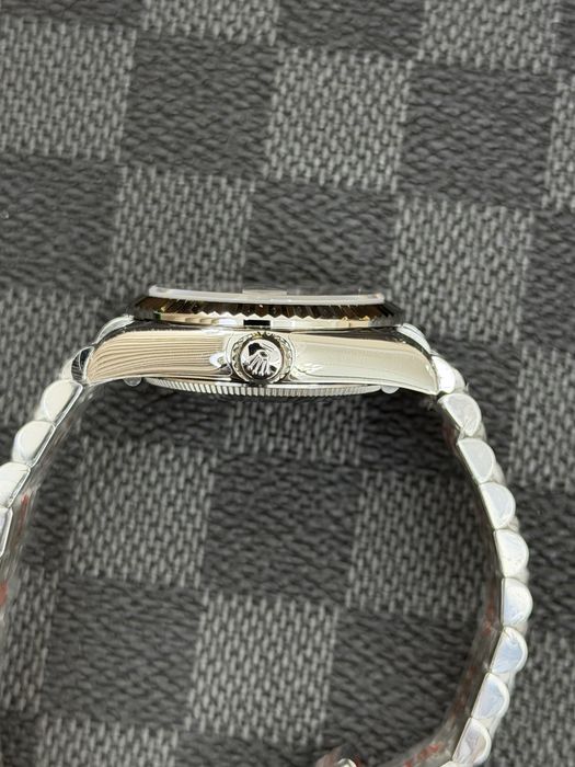 Rolex Date-Just Diamond 31 Mother of Pearl Dial