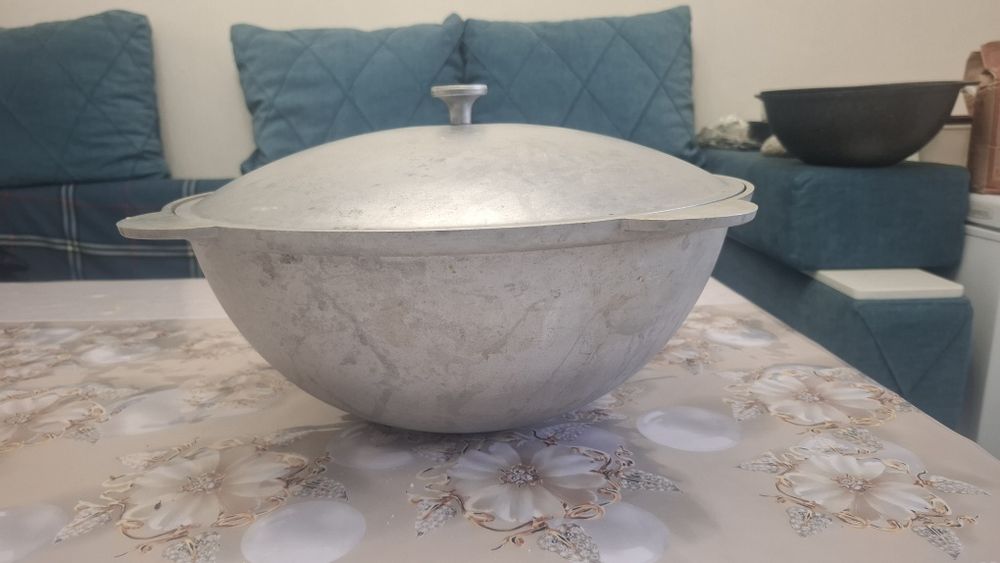 Срочно продам казан 10л