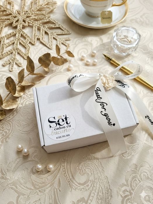 Set elegant - eșarfă și cercei