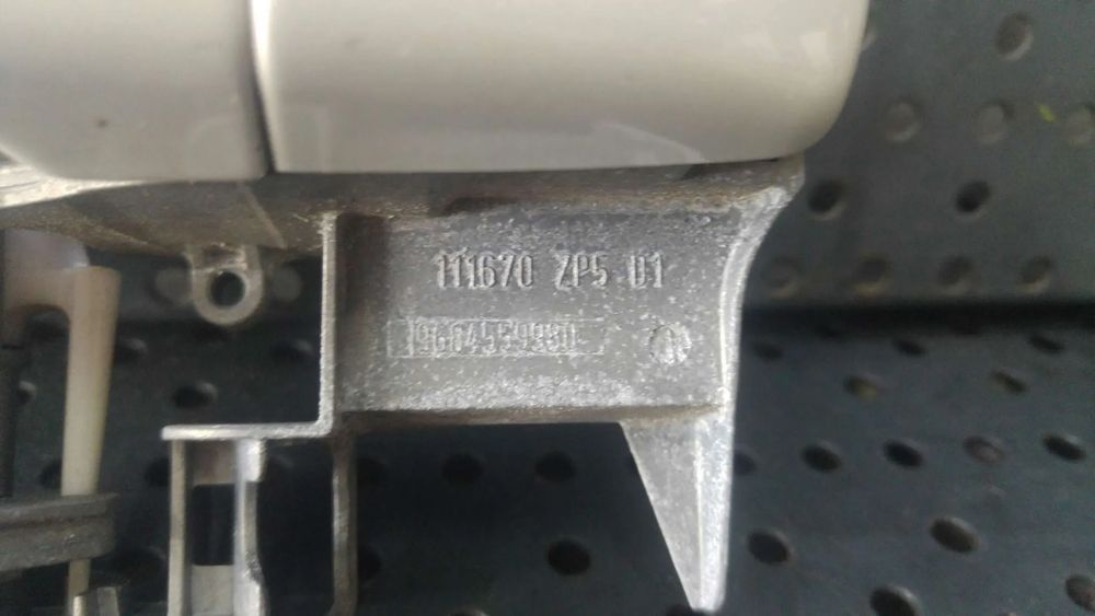 Maner usa dreapta fata peugeot 3008 0u 111670zp5