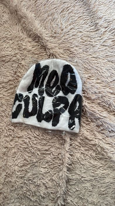 Продам Шапки молодёжные подойдут на любой возраст