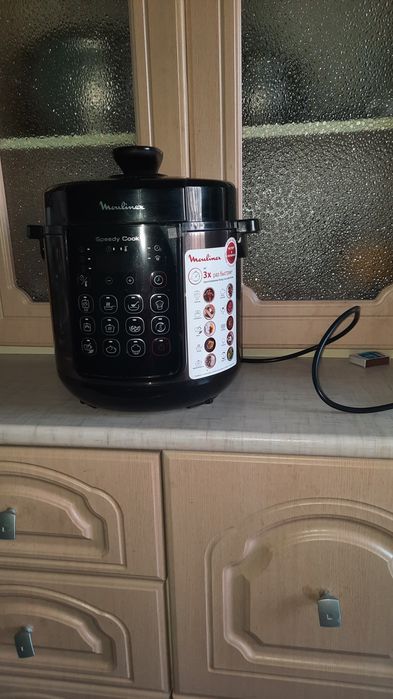 Мультиварка-скороварка  Moulinex CE-22A932