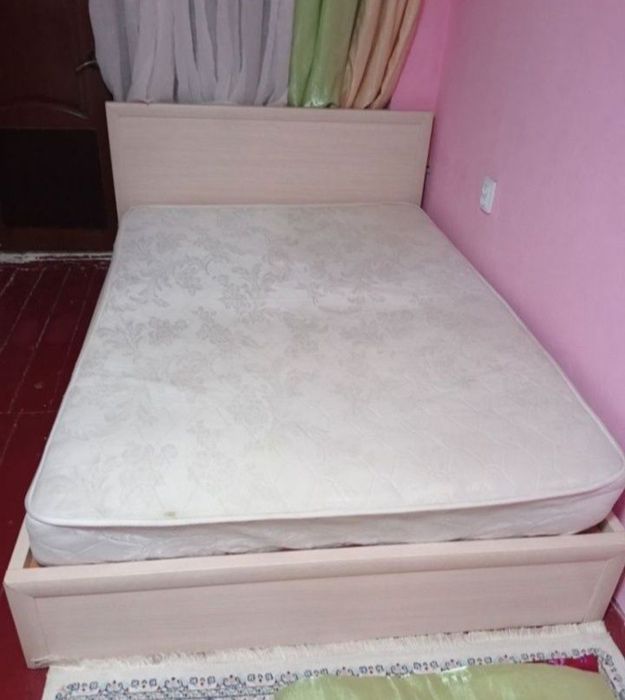 Продам двух спальная кровать