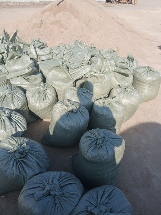 Продам песок, отсев, щебень.