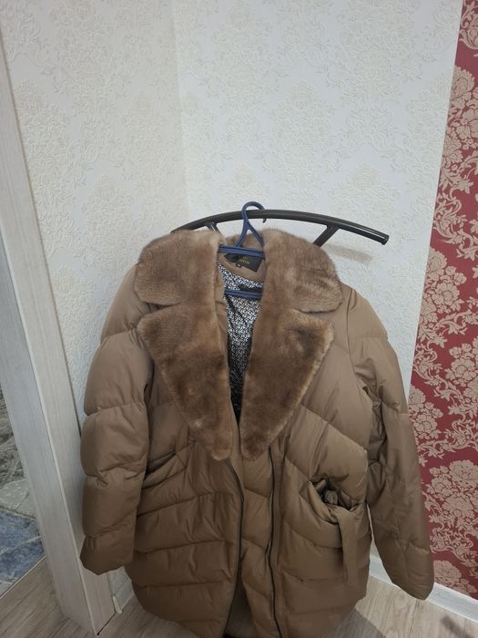 Продам зимнюю куртку