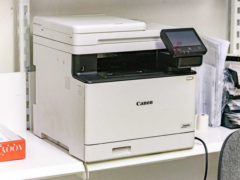 Продам принтер МФУ Canon i-Sensys MF-752Cdw